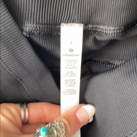 Lulu lemon joggers - Picture 2 of 2